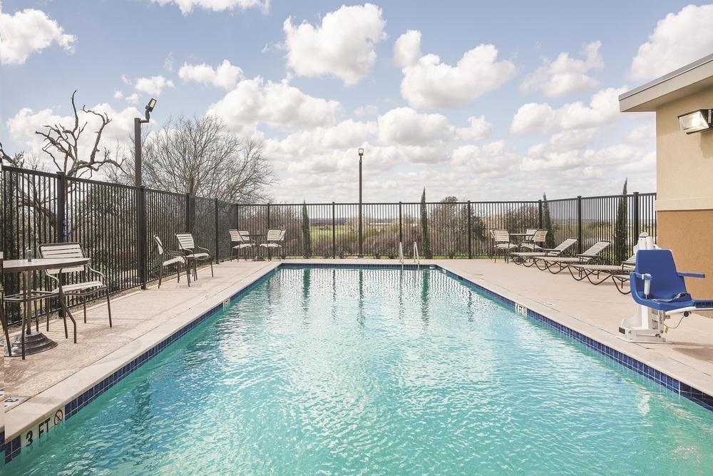 Sleep Inn & Suites Gonzales Near Palmetto State Park Exteriör bild