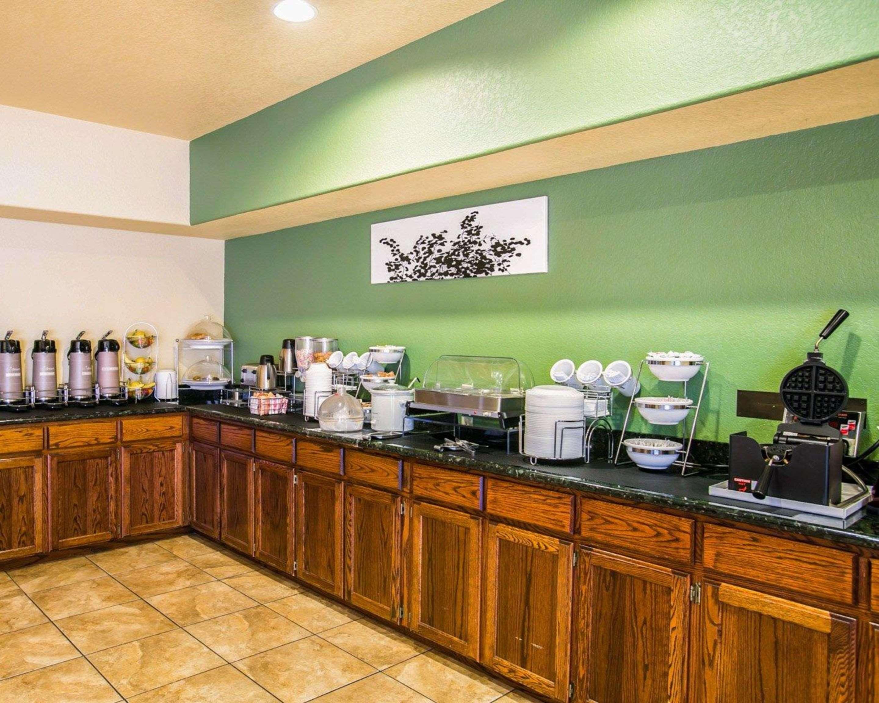 Sleep Inn & Suites Gonzales Near Palmetto State Park Exteriör bild
